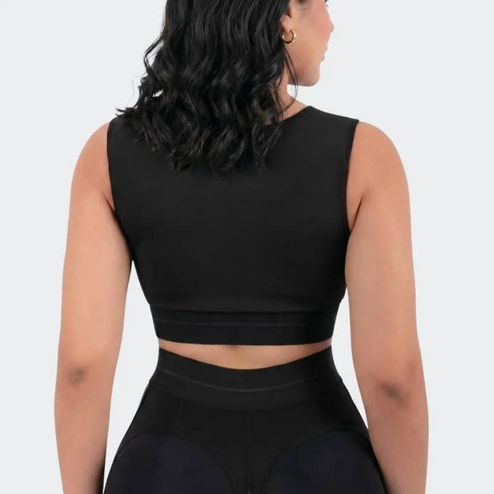 Brasier fajero negro con broches al frente